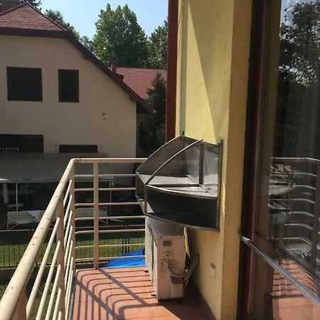 Apartment Koztarsasag Utca 4/a